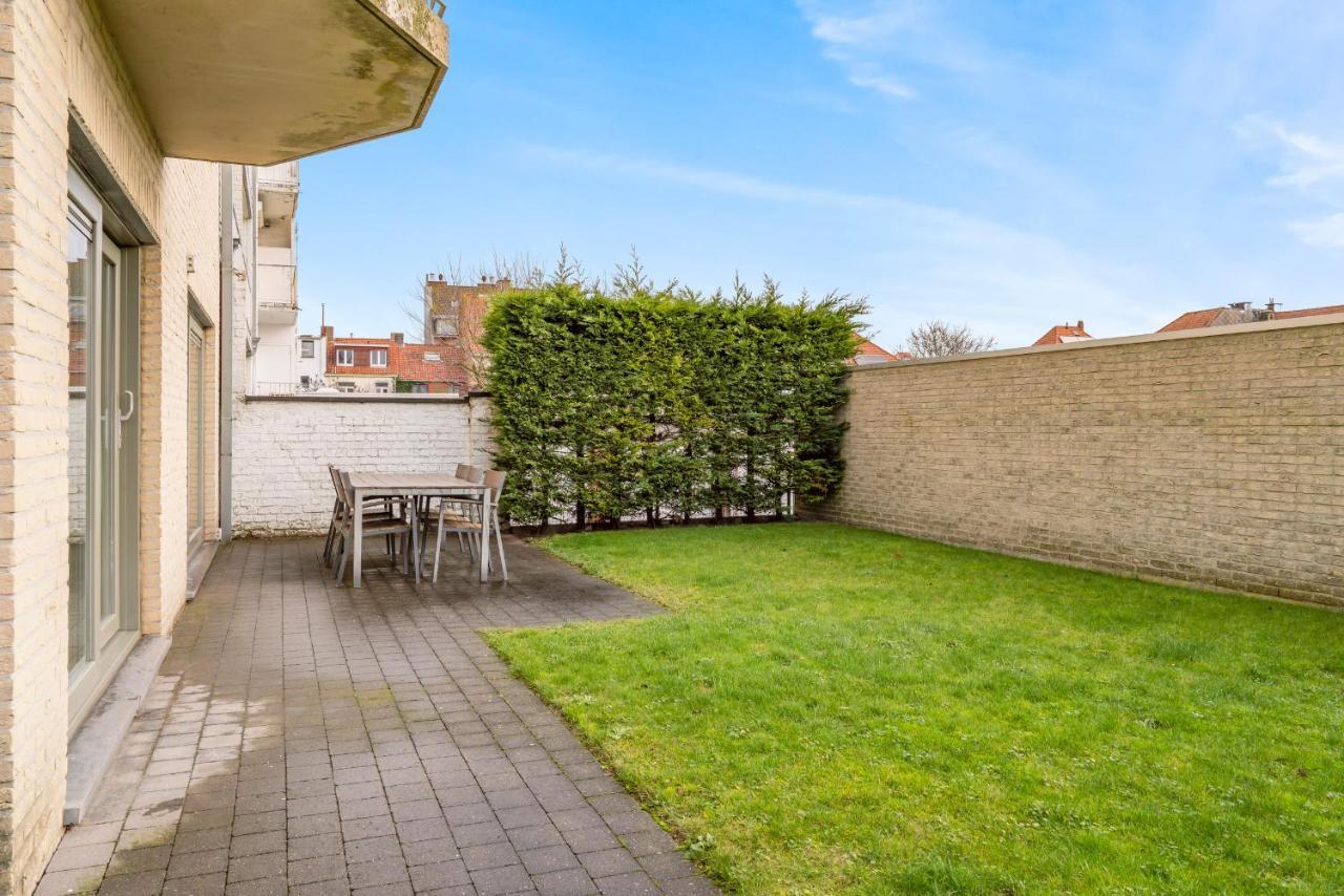 Luxury Apartment With Garden Close To The Beach オステンド エクステリア 写真