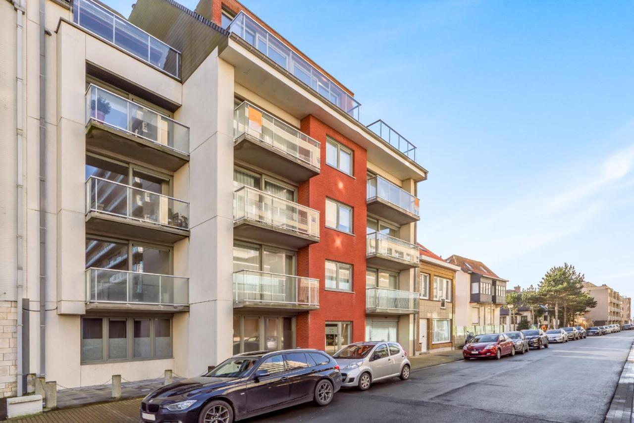 Luxury Apartment With Garden Close To The Beach オステンド エクステリア 写真